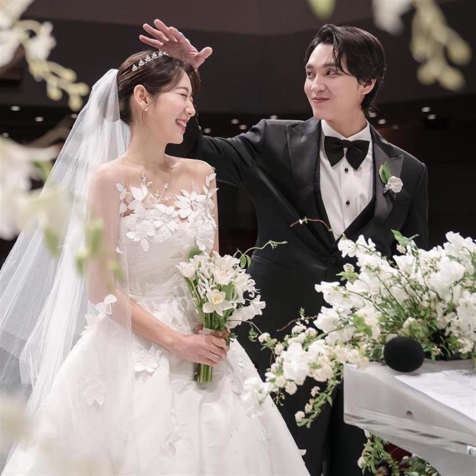 Park Shin-she and choi Tae-Joon's Wedding