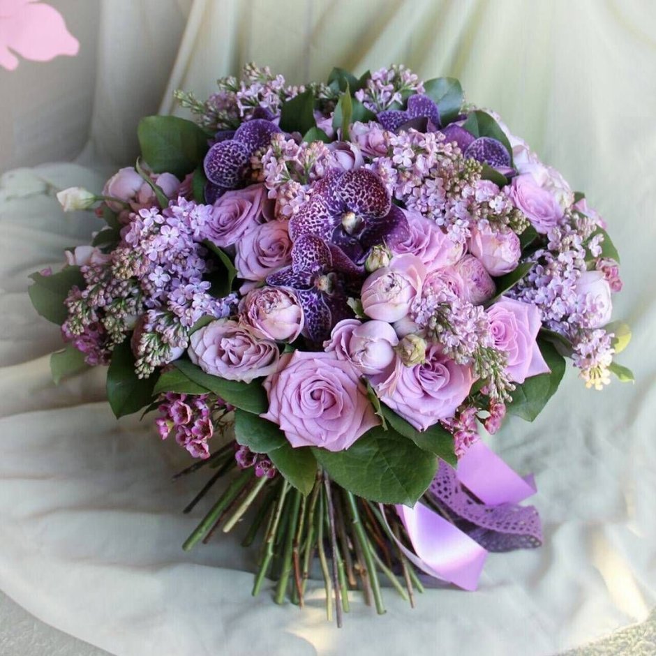 Bridal Bouquet фиалка