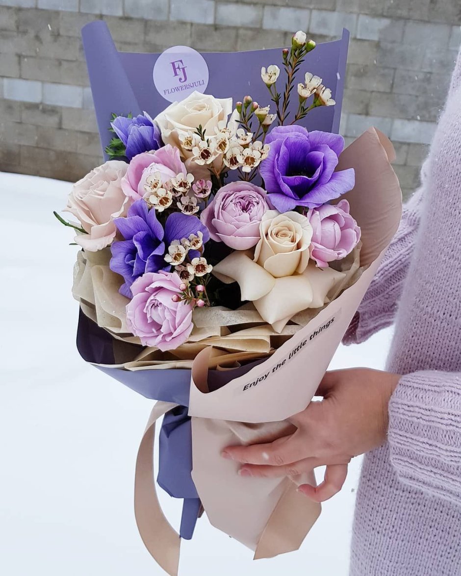 Модный букет цветов с лавандой