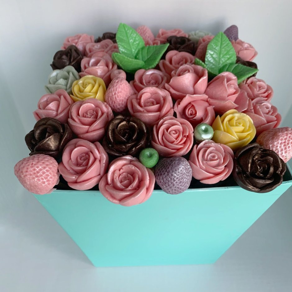 Кейк попсы букет и розы из шоколада