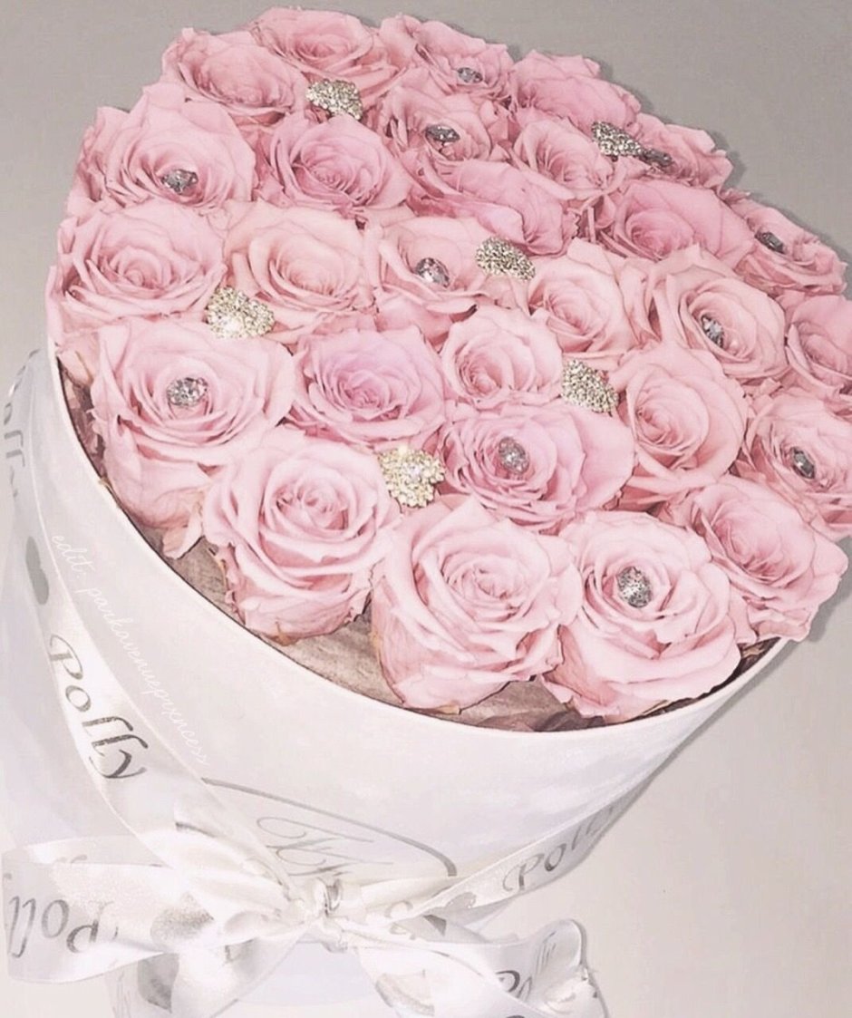 Букет из роз пастельных оттенков