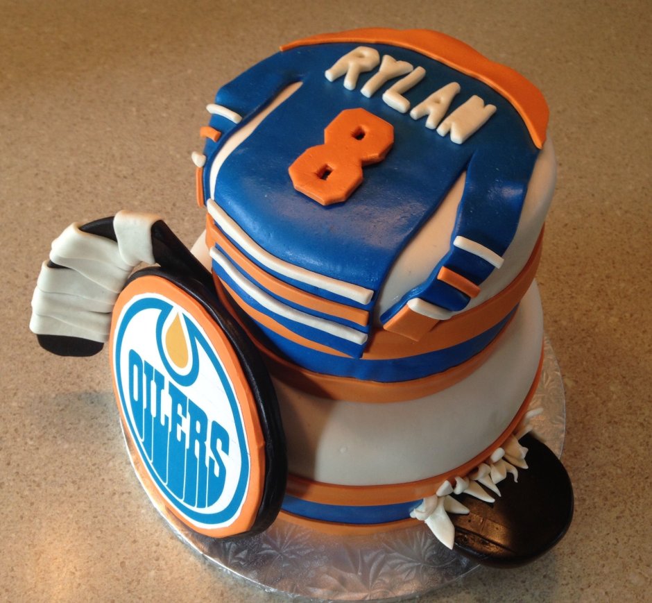 Торт с хоккейным логотипом