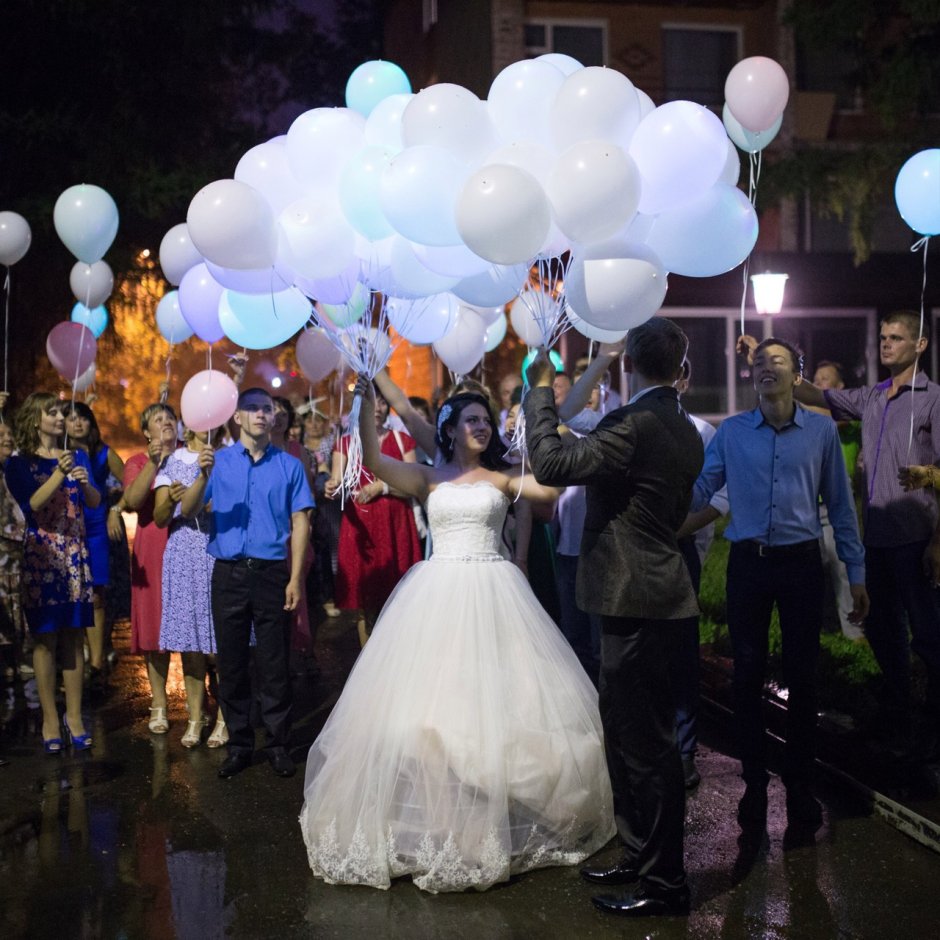 Светодиодные шары на свадьбу