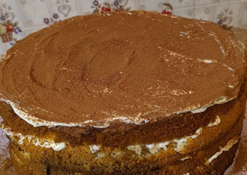 Торт из бисквита со сгущенкой и сливочным маслом