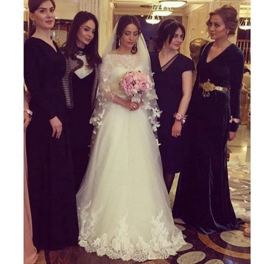 Платья на дагестанскую свадьбу гостям