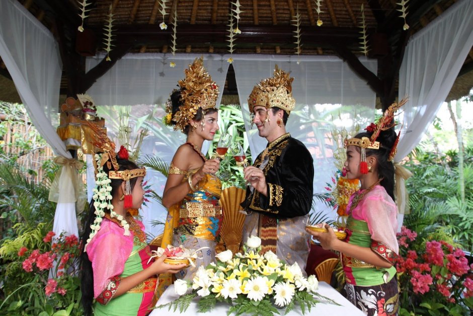 Традиционная церемония бракосочетания на Бали
