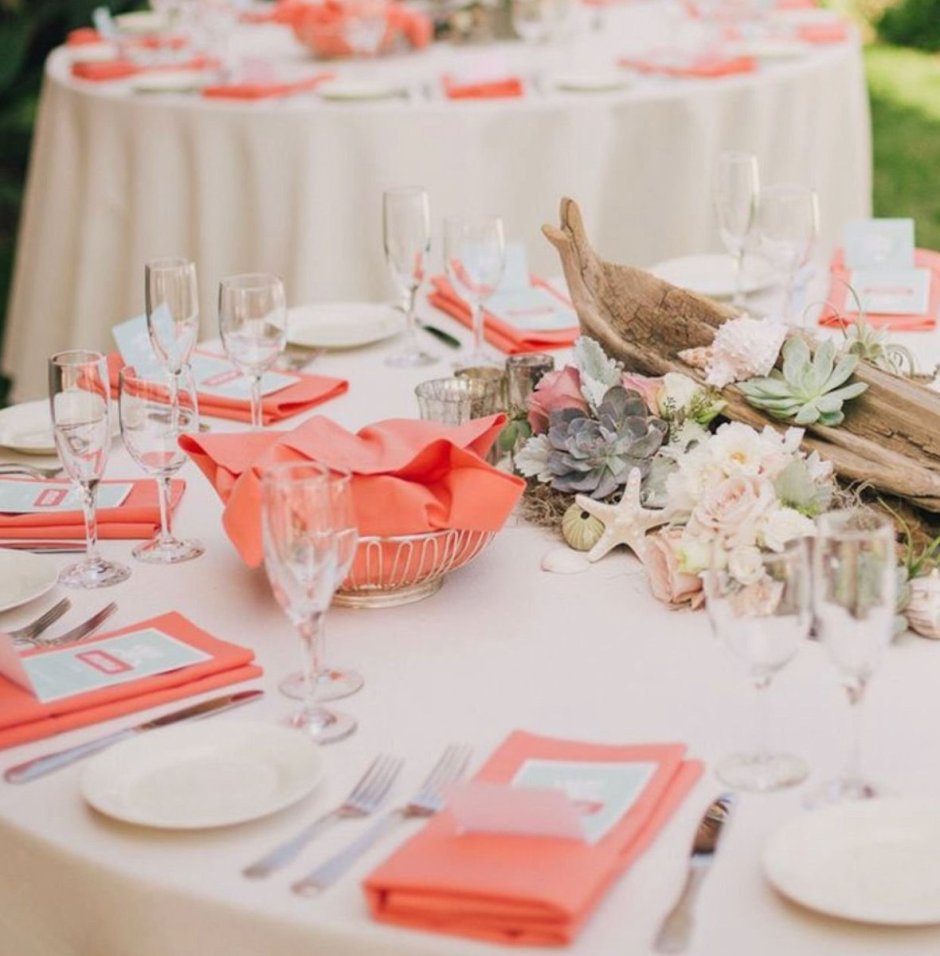 Салфетки на столы гостей на свадьбу