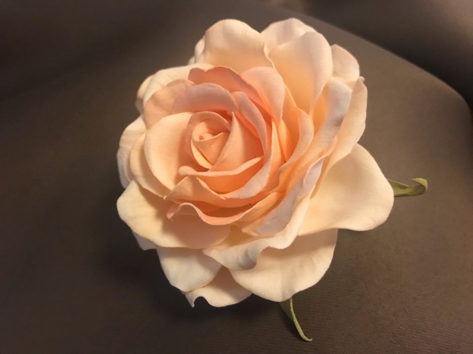 Реалистичные розы из фоамирана