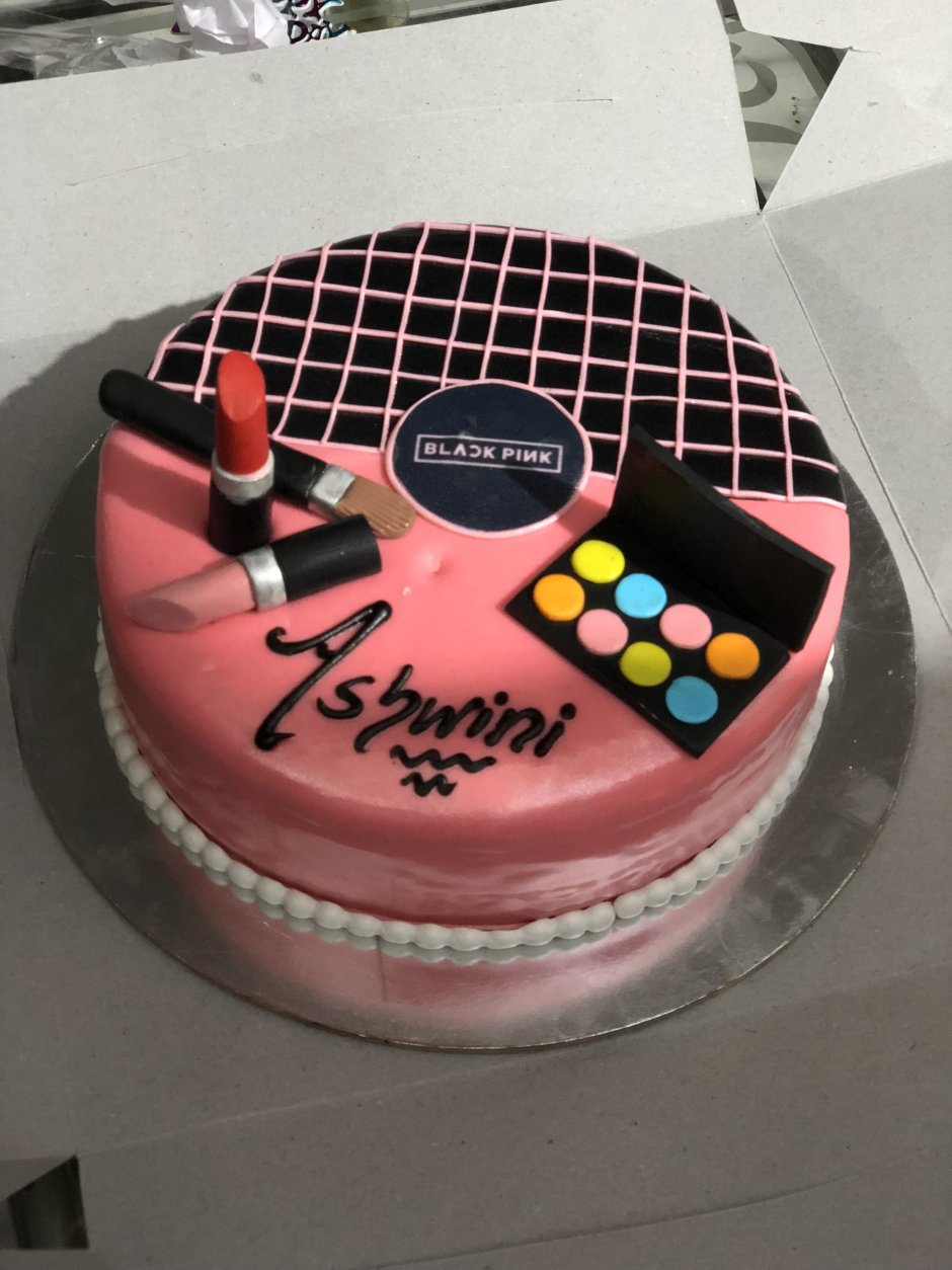 BLACKPINK Cake