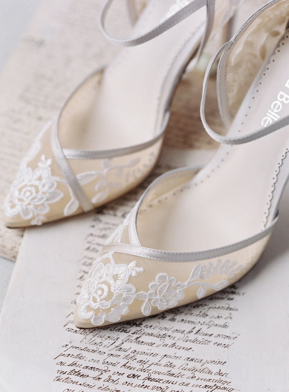 Свадебные туфли на маленьком каблуке