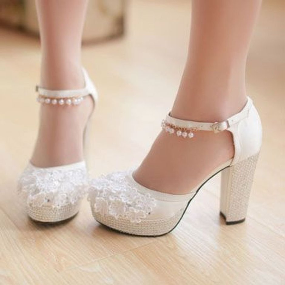 Свадебные туфли с толстым каблуком