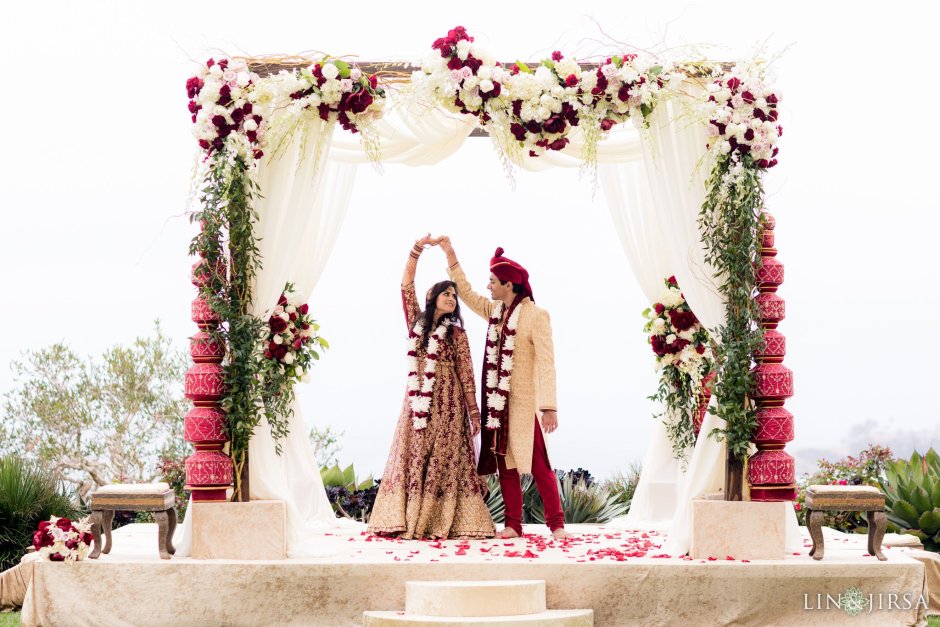 Свадебные арки в индийском стиле