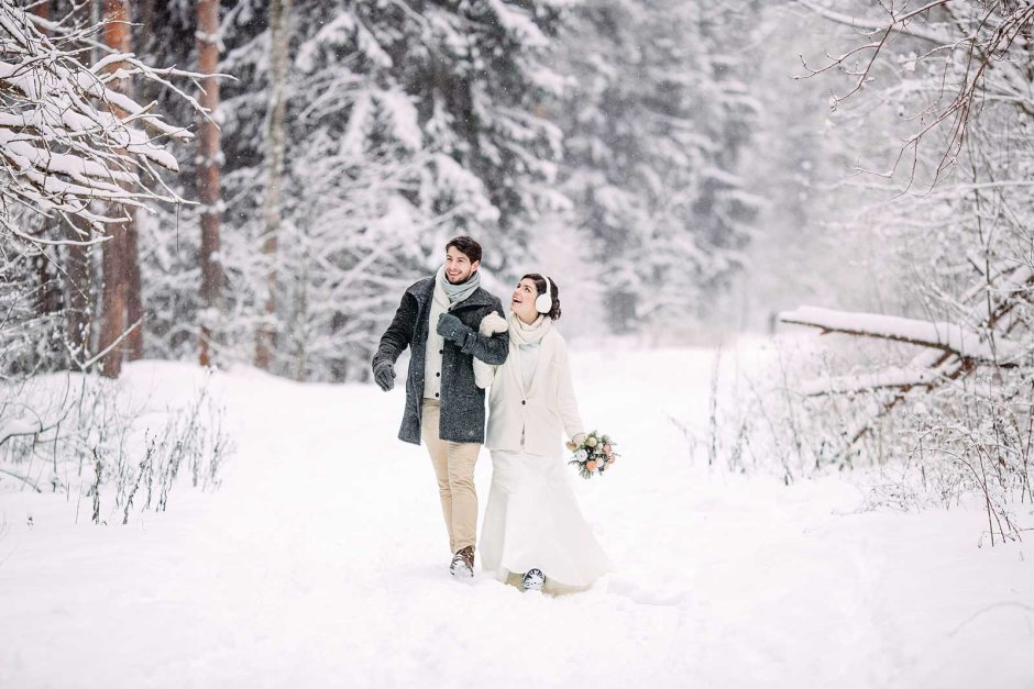 Свадьба зимой в лесу