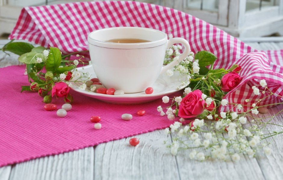 Чаепитие с цветами