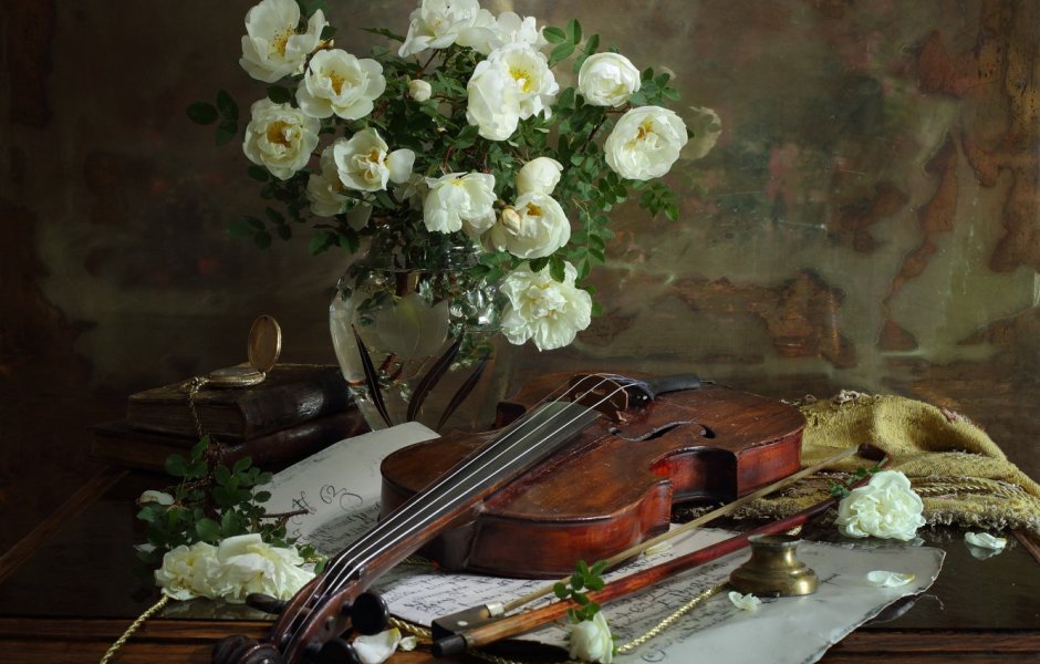 Натюрморт со скрипкой и цветами