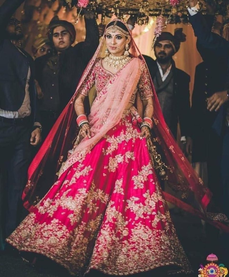 В чем пойти на индийскую свадьбу гостьей