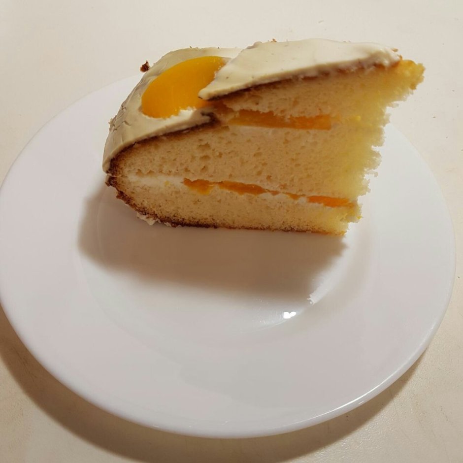 Разрез тортика персик ваниль