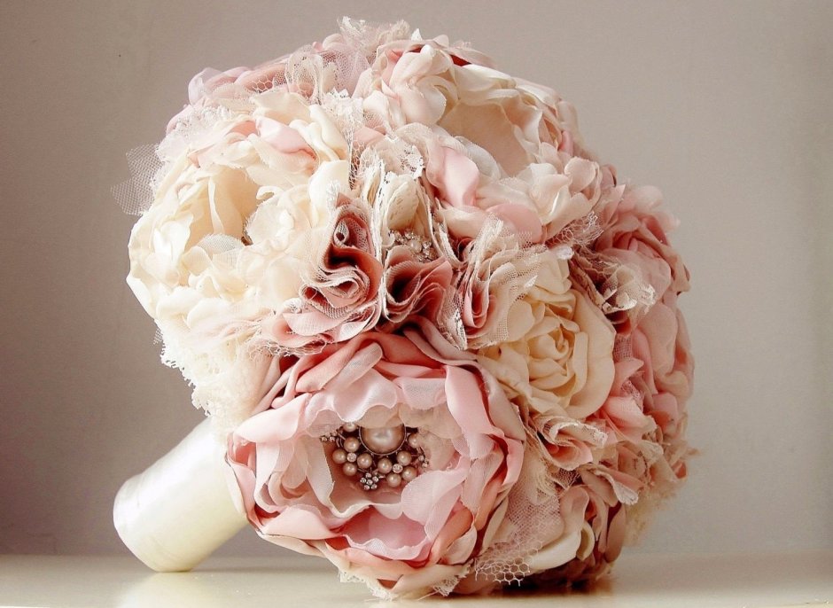 Свадебный букет из тканевых цветов