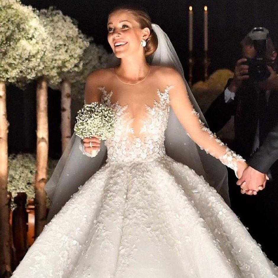Виктория Сваровски свадебное платье