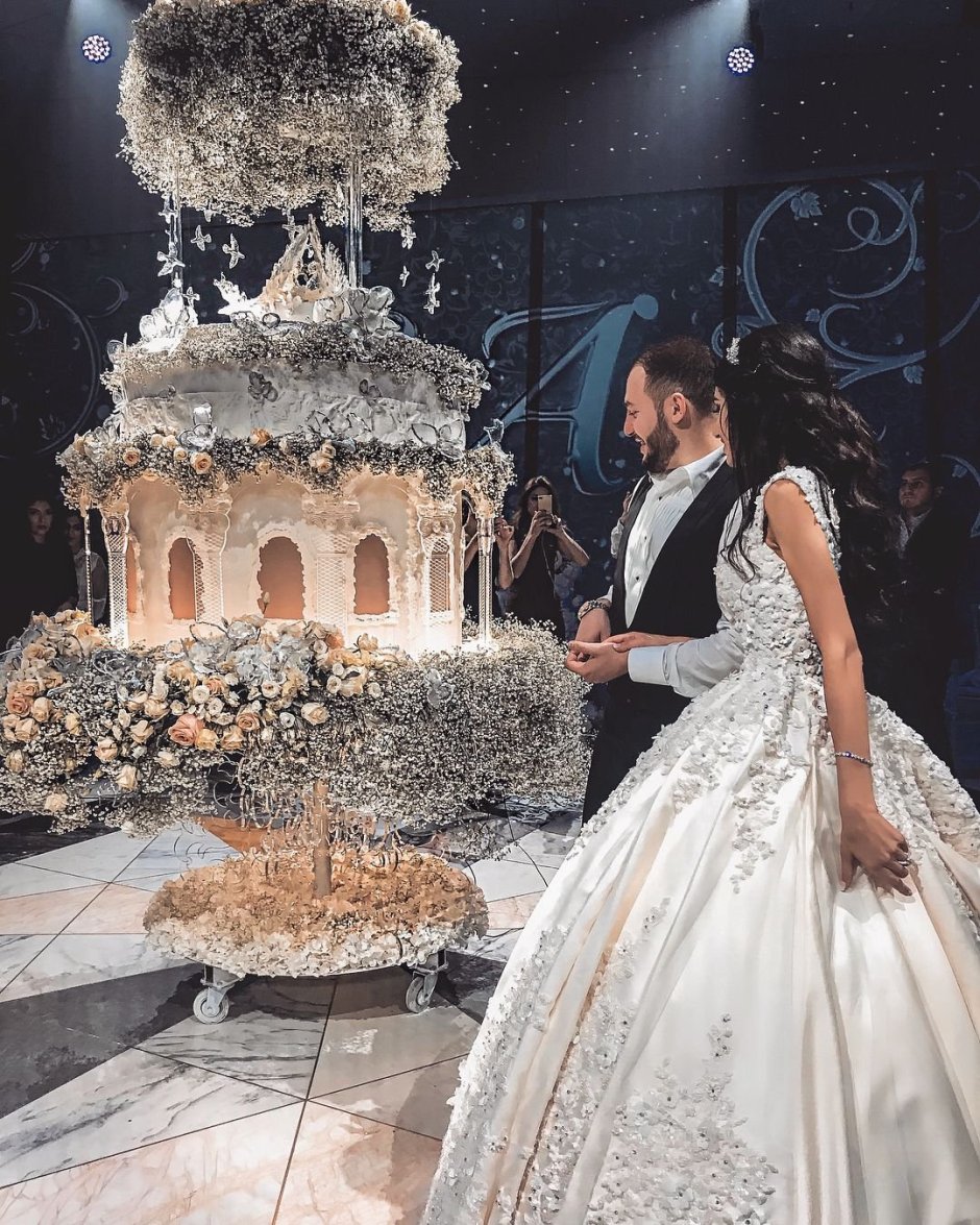 Шикарные Свадебные платья торты