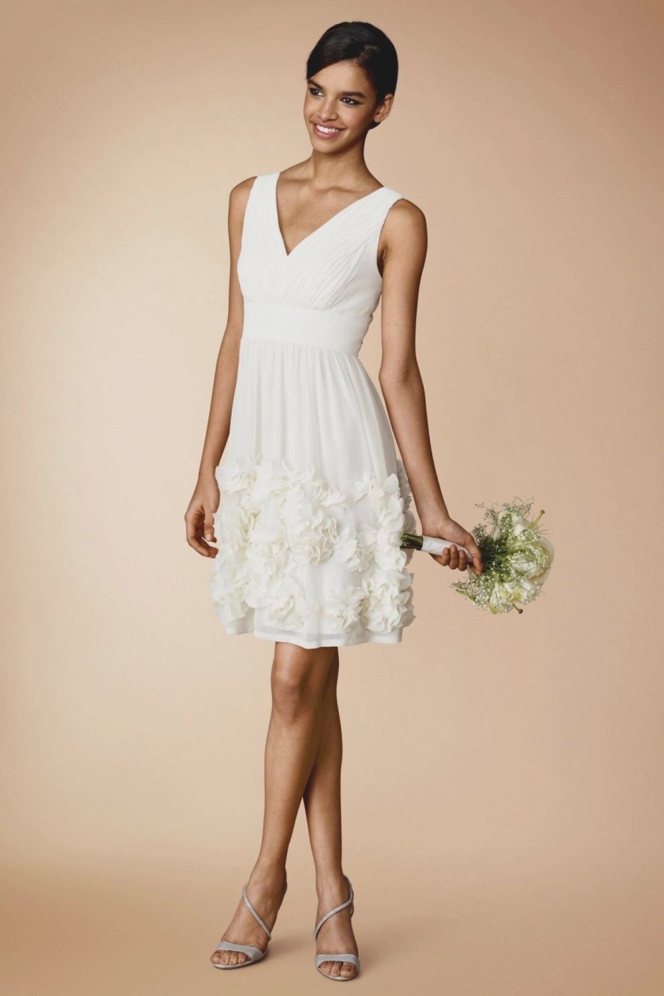 Короткое белое платье на свадьбу