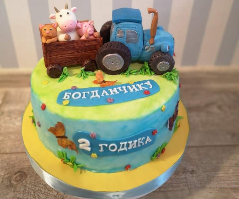 Торт синий трактор и капкейки
