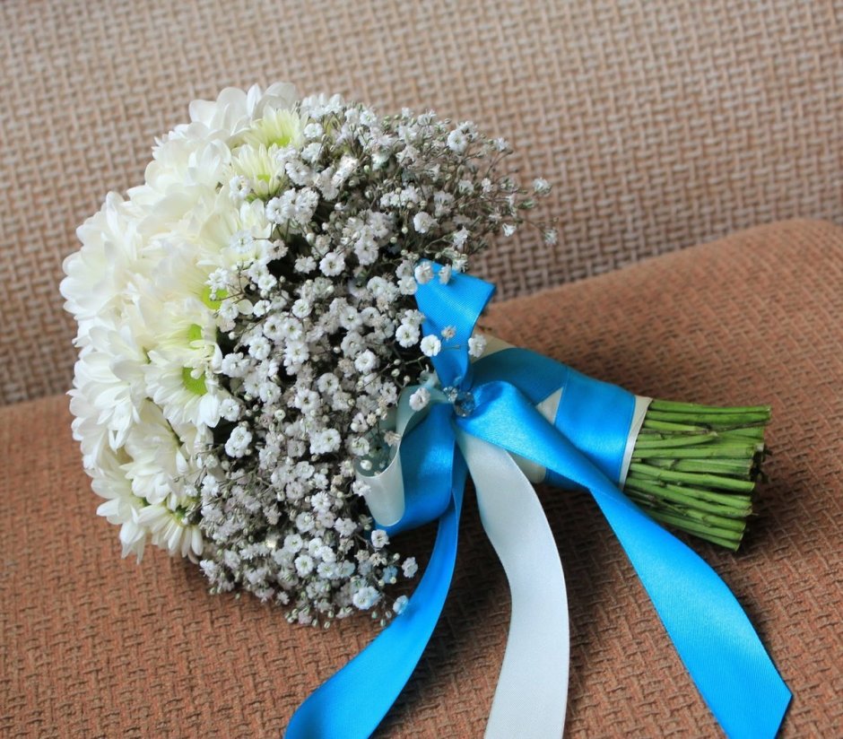 Синяя гипсофила букет невесты