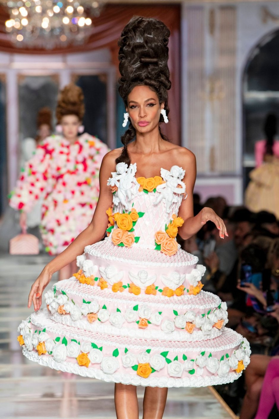 Торт в виде платья