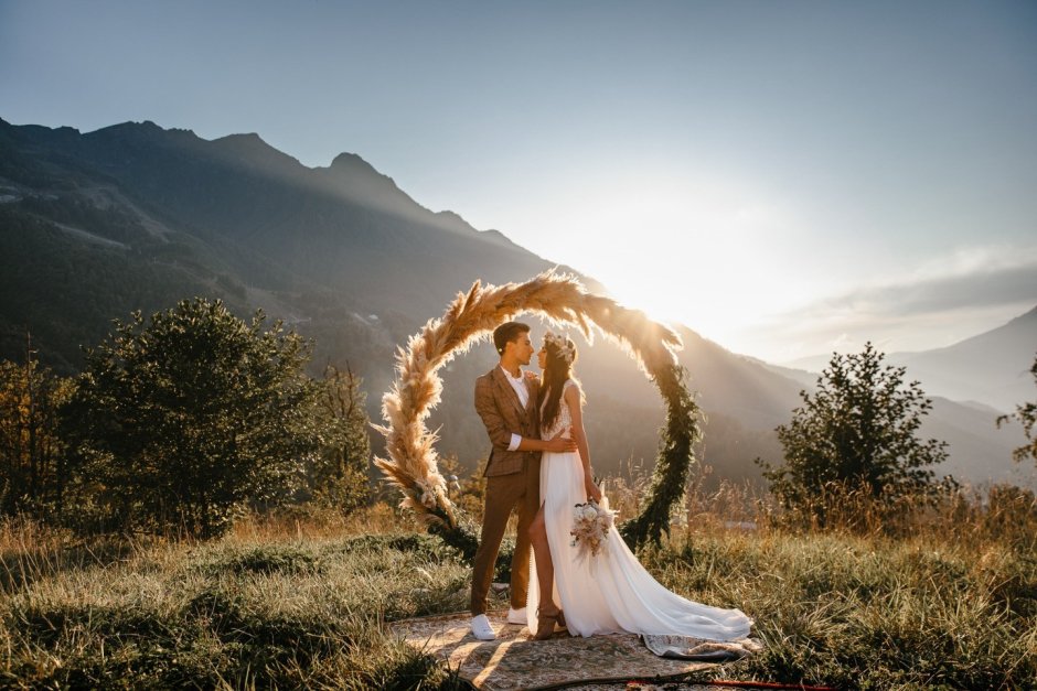 Церемония бракосочетания в горах