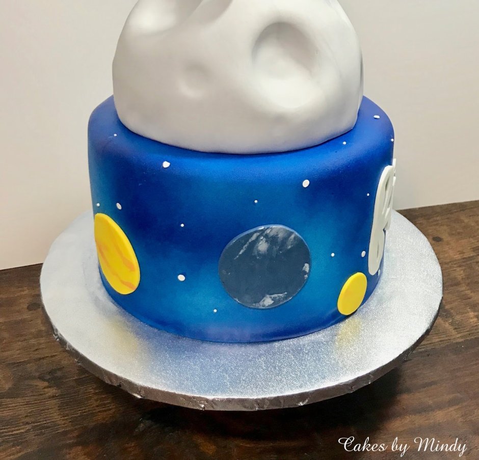 Торт для мамы в космическом стиле