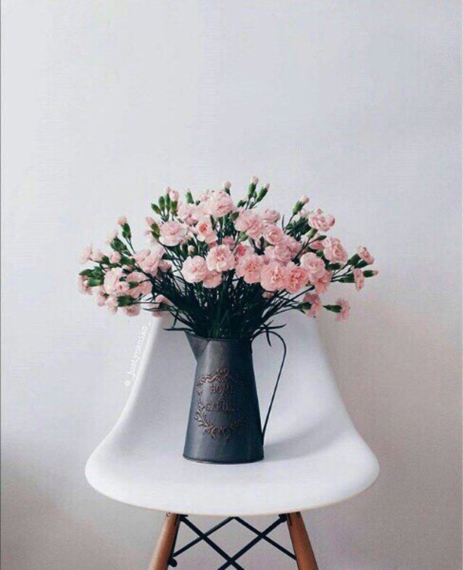Цветы в вазе Эстетика