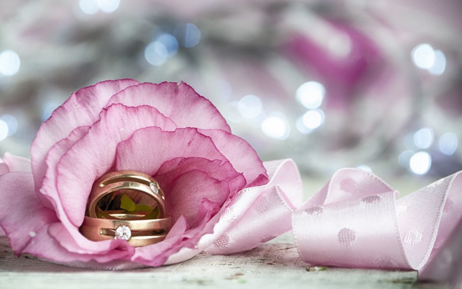 Свадебные цветы и кольца ретро