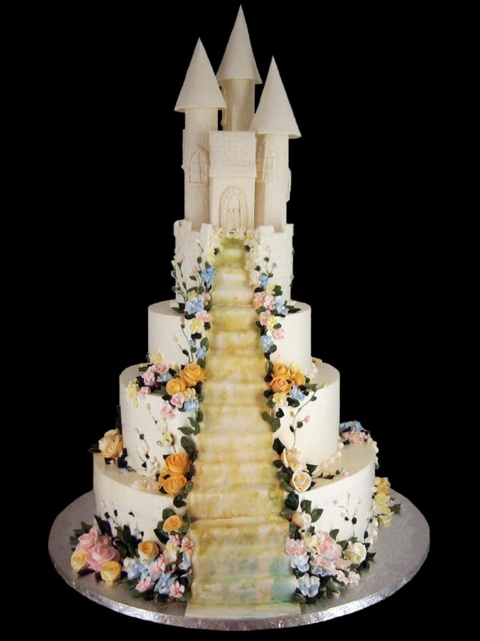 Свадебный торт в виде замка