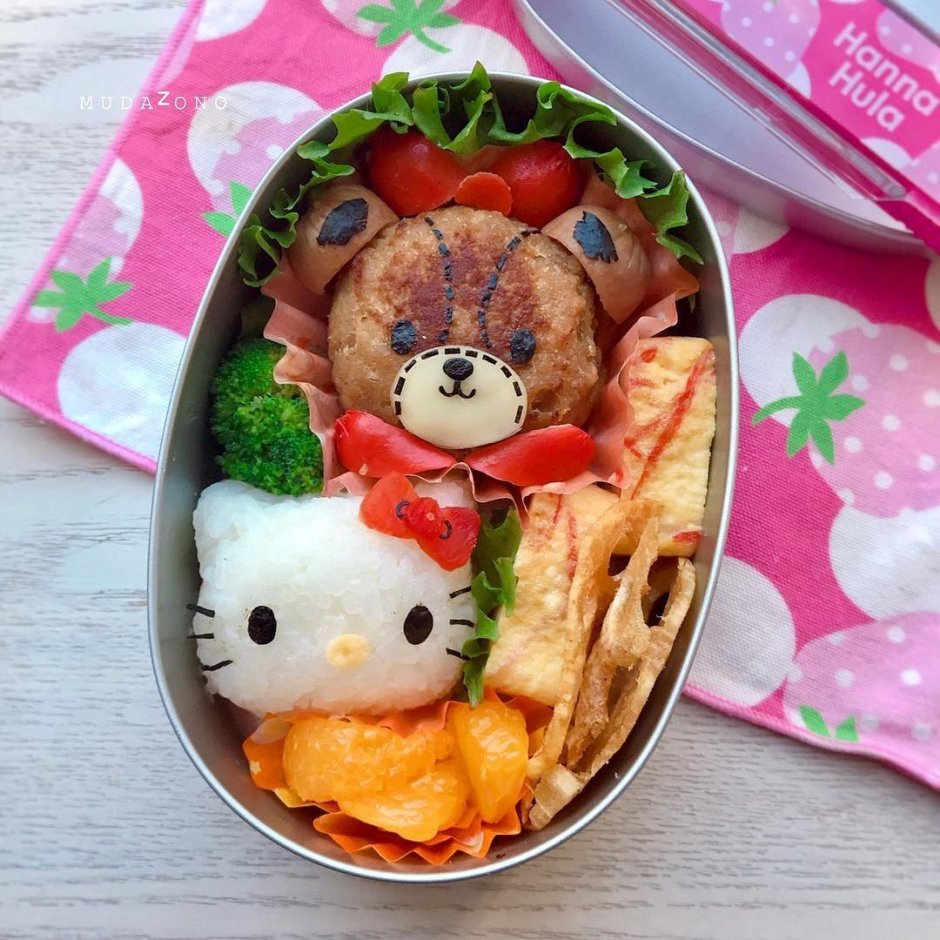 Обэнто японская еда в коробочке пикачю