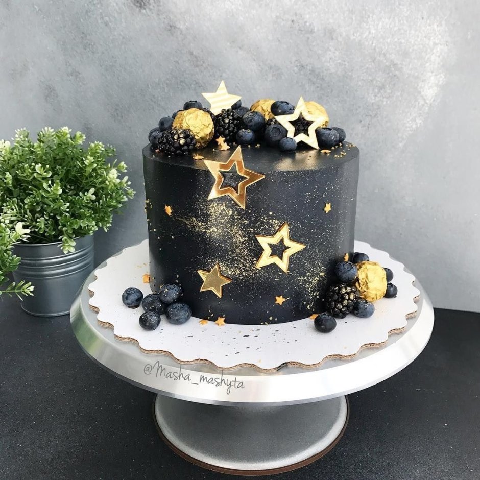Торт с золотыми звездами