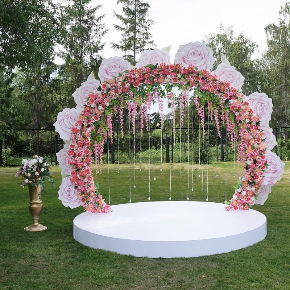 Овальная арка на свадьбу