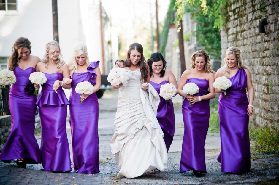 Свадьба в сиреневом цвете одежда