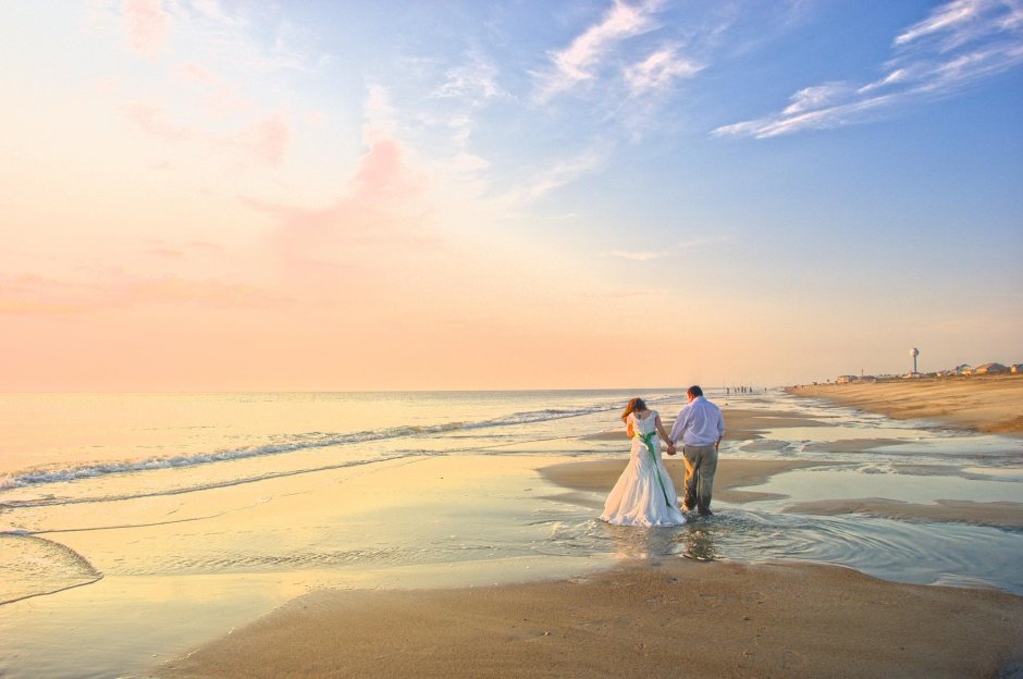 Свадьба на фоне моря