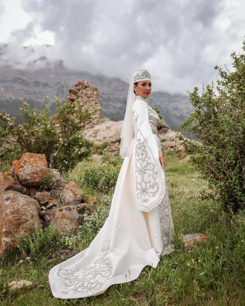 Осетинское национальное свадебное платье