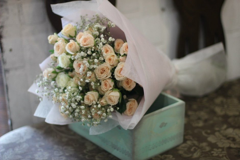 Цветы для невесты от гостей