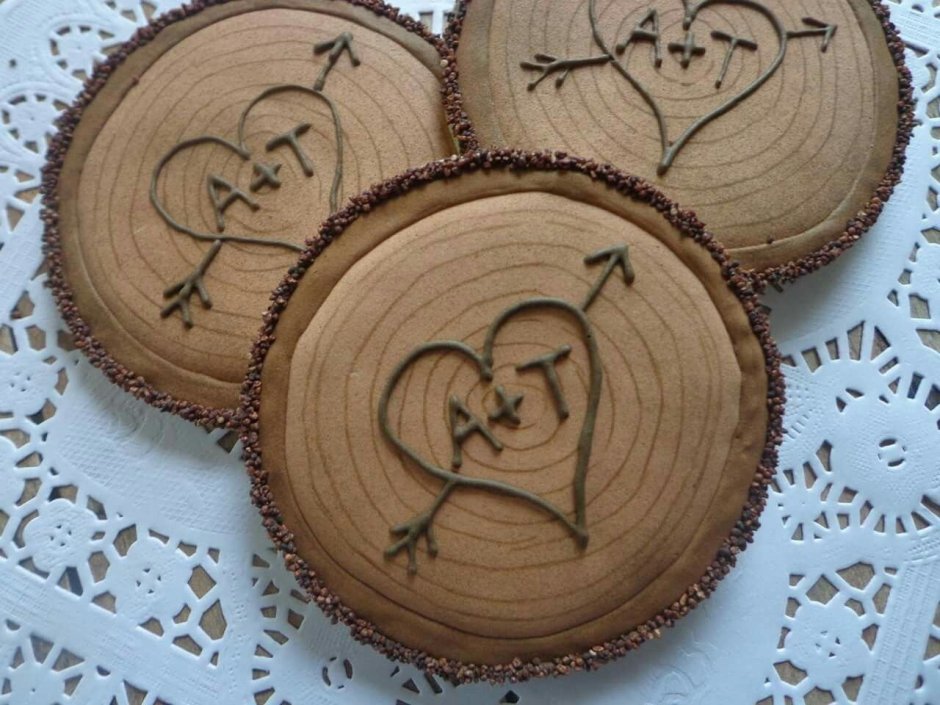 Подарки из дерева на деревянную свадьбу
