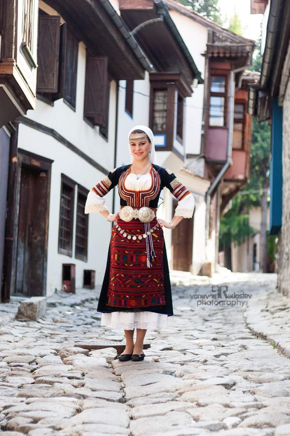 Болгария люди в национальной одежде