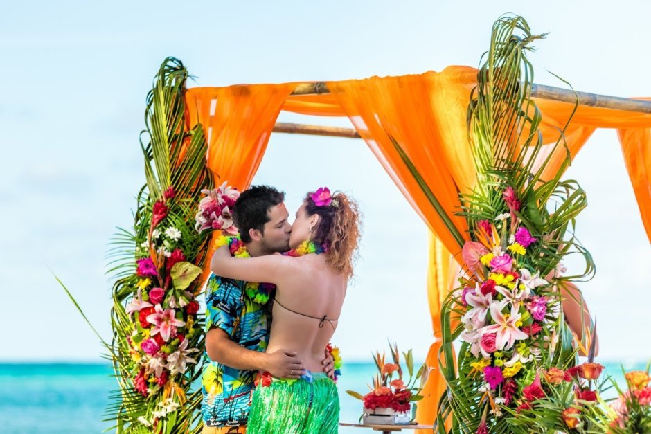 Свадьба в стиле Гавайи