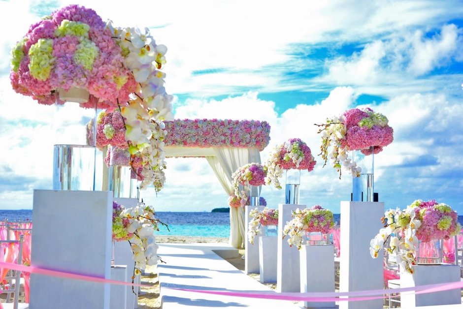 Цветы на свадебную церемонию