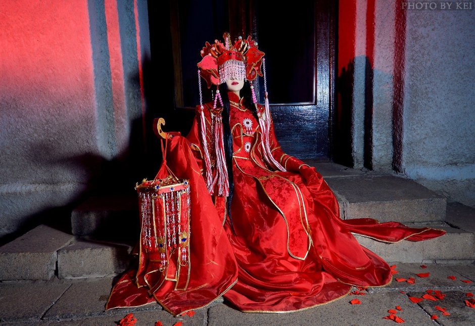 Китайский свадебный наряд невесты традиционный