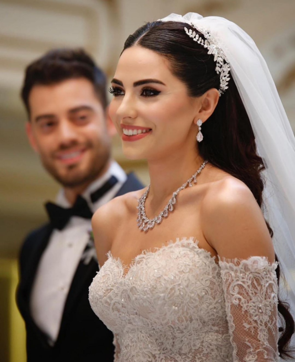 Красивая турецкая невеста