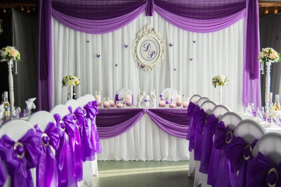Украшение зала в лиловом цвете на свадьбу