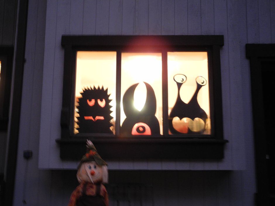 Декорации на окна на Хэллоуин