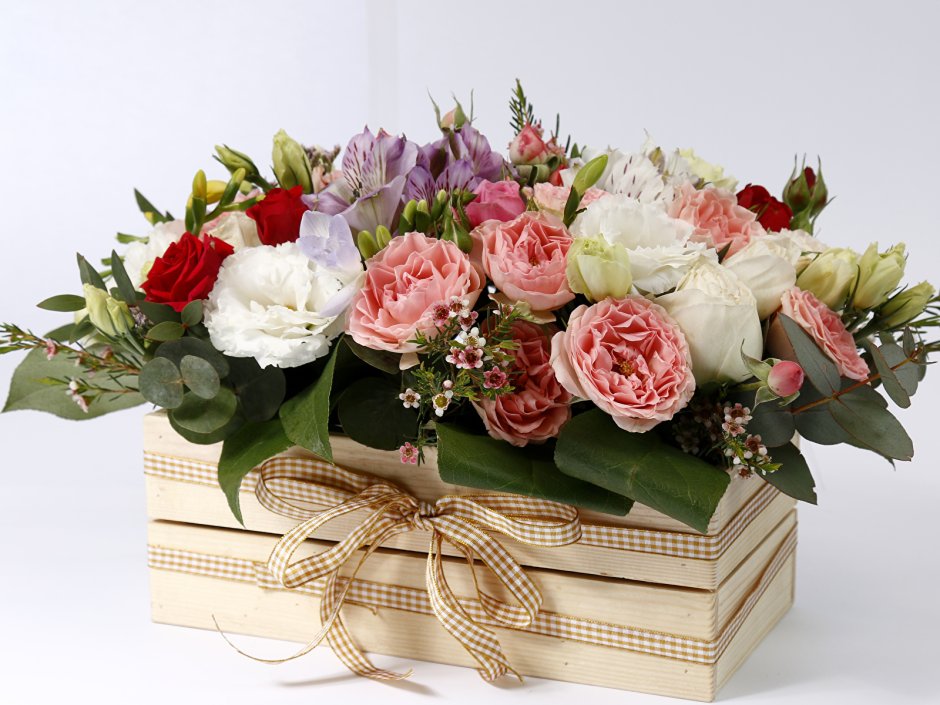 Открытка красивый букет цветов для женщины