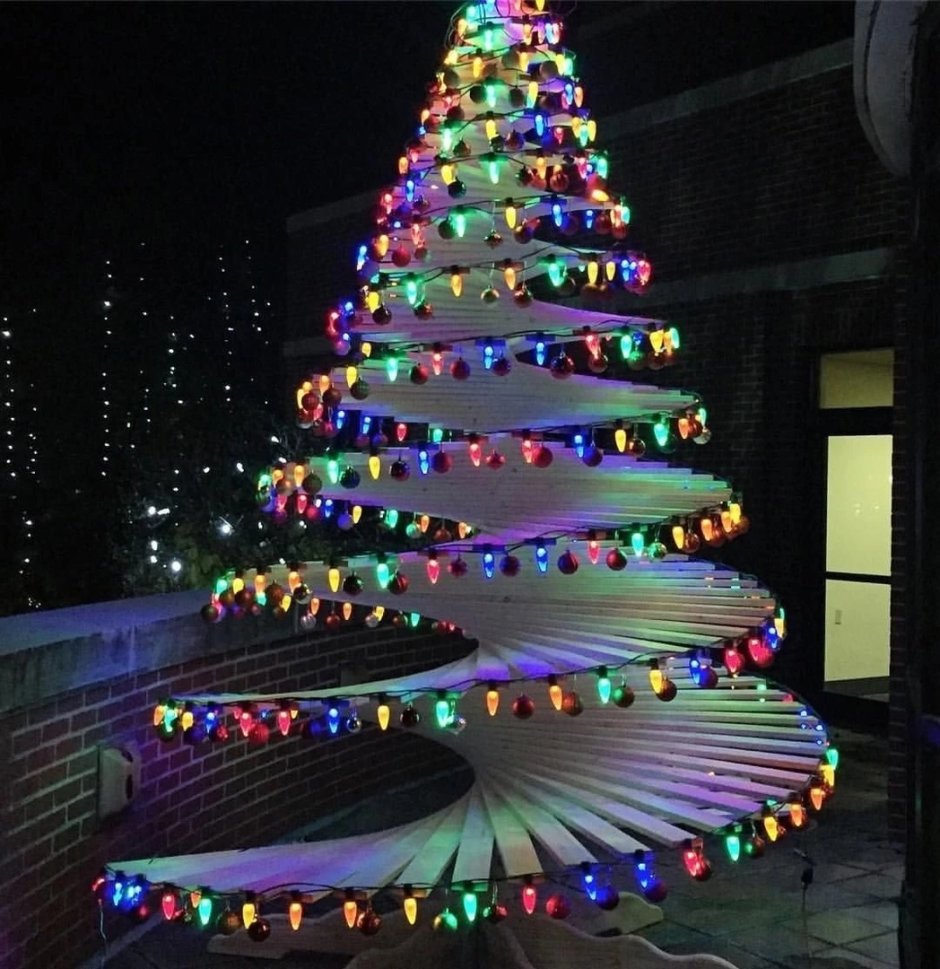 Спиральная Новогодняя елка
